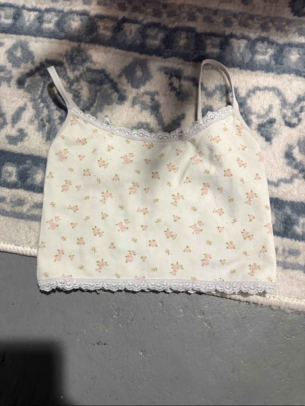 Forever 21 White Floral Lace-Trim Tank Top